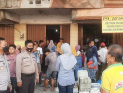 Kabagops Polres Serkot, Monitoring Penjualan Minyak Goreng Curah di PD Afiat Pasar Rau