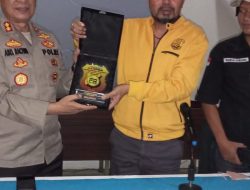 Kapolres Metro Tangerang Dapat Penghargaan dari FRN Counter Opinion Polri