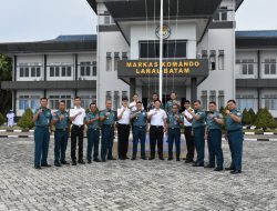 Danlanal Batam Hadiri Pertemuan Antara TNI AL Dengan RSN Singapura