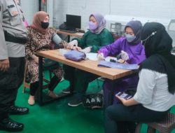 Satuan Samapta Polresta Tangerang Vaksinasi di PT Turbine Kec. Cikupa Kab. Tangerang