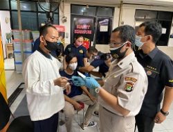 Warga Apresiasi Kinerja Polres Metro Jakbar Amankan 206 orang, Saat aksi Unras Mahasiswa,11/4/2022