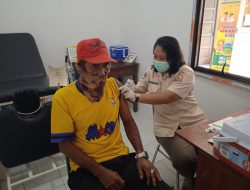 Nakes Lanal Palembang Terus Menggelar Layanan Vaksin Bagi Warga Kota Palembang