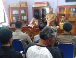 Afriandes.S.Pd Camat Lembah Segar Hadiri Pisah Sambut dan Serah Terima Jabatan RT, RW Kelurahan Pasar