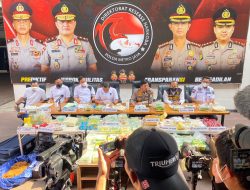 Dit narkoba Polda metro jaya berhasil mengungkap kss narkoba jaringan Malaysia-jakarta