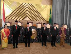 Mahkamah Agung Melantik Anggota Dewan Komisioner Otoritas Jasa Keuangan Periode 2022-2027