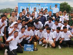 Danlanal Palembang Hadiri Penutupan Sepakbola U-20 Piala Gubernur Sumatera Selatan