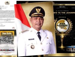 Bupati Solok Capt,H Epyardi Asda M.Mar Menerima Penghargaan Visioner Leader of Indonesia oleh Seven Media Asia & President Asia Global