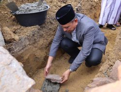Peletakan Batu Pertama Pembangunan Masjid Al-Salmah Umar As’adiyah, Bupati Wajo Urai Perkembangan Pondok Tahfidz