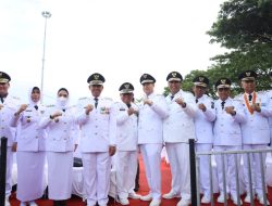 Dipusatkan di Makassar, Amran Mahmud Hadiri Upacara Peringatan Hari Otonomi Daerah XXVII