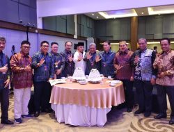 Hadiri PSBM XXIII, Amran Mahmud Berbaur Dengan Para Tokoh dan Saudagar Bugis Makassar