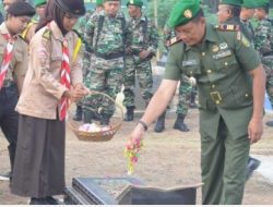 Sambut HUT Korem 043/Gatam ke-77, Anggota Kodim 0427/Way Kanan dan Persit Ziarah ke Makam Pahlawan