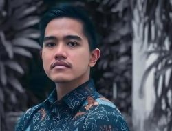 Pedagang Pisang Cengar-cengir Saat Ditanya Jet Pribadi