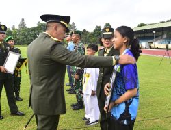 Penghargaan kepada Anggota dan   Keluarga Akmil Berprestasi 