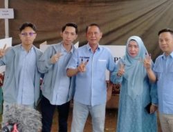 Lakukan Pencoblosan di TPS Negeri Baru, Calon Bupati Ali Rahman Yakin Menang Pilkada Way Kanan