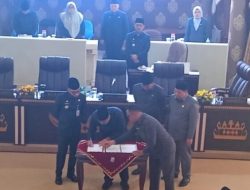 DPRD Waykanan Gelar Rapat Paripurna Istimewa Penetapan Pasangan Calon Bupati dan Wakil Bupati