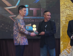 Polres Cirebon Kota Raih Penghargaan Tokoh Humanis dan Bermasyarakat di Anugerah IJTI Award 2025