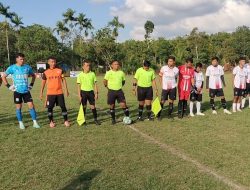 Pertadingan sengit Sumando FC dan Teacher FC di Semifinal Ikarasta Cup disaksikan langsung oleh wakil bupati Solok H Candra