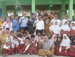 Forkopimda Kota Cirebon Kunjungi SDN 1 Cadas Ngampar, Tumbuhkan Kepedulian dan Semangat Kebangsaan Sejak Dini