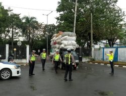 Satlantas Polres Cirebon Kota dan Dishub Sosialisasikan Bahaya ODOL: Imbauan Digencarkan, Penindakan Bertahap