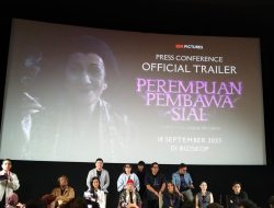 Trailer dan Poster Resmi Perempuan Pembawa Sial