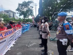 Aksi Buruh di Semarang Berjalan Tertib, Polri Lakukan Pengamanan Humanis dan Profesional