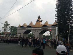 Helikopter Kepolisian Hilir Mudik Memantau Aksi Lampung Melawan