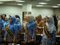 Bupati Way Kanan Hadiri Rapat Koordinasi Dan Pelantikan Tim Literasi Provinsi Lampung 2025-2030
