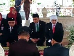 Khofifah Pimpin Ziarah ke Makam Bung Karno, Awali Rangkaian HUT ke-80 Pemprov Jatim