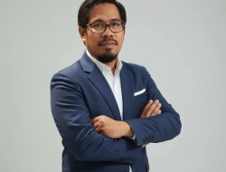 Minimnya Akses Infrastruktur Pendidikan: Polsek Obi Selatan Bangun Jembatan Darurat di Desa Bobo