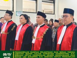 Serah Terima Jabatan Baru Ketua Pengadilan Negeri Singkawang  Yang Baru Yulius Christian Handratmo,S.H Di Pengadilan Tinggi Pontianak 