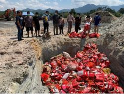 Polres Bengkayang Musnahkan Barang Ilegal Dari Malaysia Seperti Wortel Dan Kentang