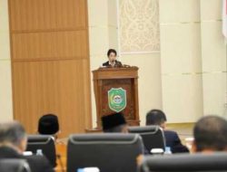 Walikota Singkawang Apresiasi Pandangan Umum Fraksi DPRD Di Sidang Paripurna