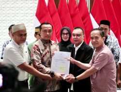 Presiden Prabowo Pulihkan Nama Baik Dua Guru di Luwu Utara