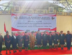 Rapat Pleno Penutupan dan Pembukaan Masa Persidangan Majelis Rakyat Papua Provinsi Papua Tengah
