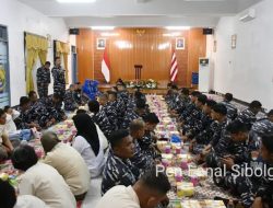 Keluarga Besar Lanal Sibolga Berbagi Takjil dan Buka Puasa Bersama di Mako Lanal Sibolga