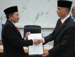 Sekda Solok Lantik Direksi Perumda Air Minum, Soroti Cakupan Layanan Baru 57 Persen