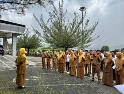 Kadis Kominfo Solok Pimpin Apel Pagi, Tekankan Disiplin dan Kekompakan ASN