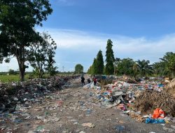 Sampah Menggunung di Batu 6 Bagansiapiapi, Bau Menyengat Ganggu Warga
