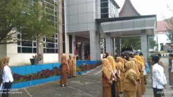 Kadis Kominfo Kabupaten Solok Tekankan Peningkatan Kinerja dan Disiplin Pegawai