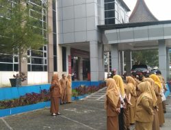 Kadis Kominfo Kabupaten Solok Tekankan Peningkatan Kinerja dan Disiplin Pegawai
