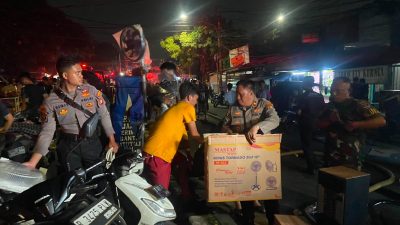 Respons Cepat Polda Metro Jaya saat Kebakaran Pasar Jiung, Warga Dievakuasi dan Dibantu Selamatkan Barang
