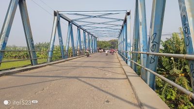 Aspal Jembatan Jalan Baru Kabupaten Bekasi Kondisinya Perlu Perbaikan