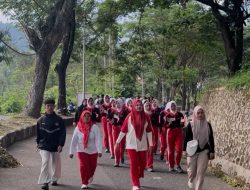 60 Orang Calon Paskibraka Sambut Ny. Kurniati dengan Formasi Khas Pasukan Pengibar Bendera, Turut hadir dan Sukseskan kegiatan Solok Sehat