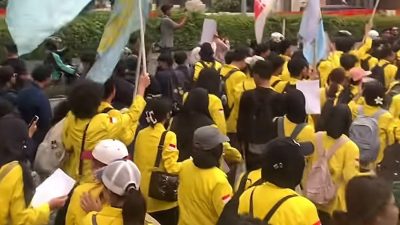 BEM UI Gelar Aksi #MerebutKemerdekaan di Bundaran HI, Bawa Delapan Tuntutan