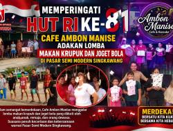 Cafe Ambon Manise Adakan Lomba Makan Kerupuk dan Joget Bola di Pasar Semi Modern Singkawang