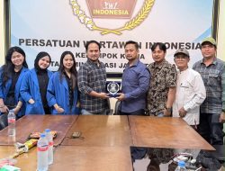 Secara Resmi Pamitan Para Mahasiswa/i Buddha Setelah Dua Bulan PPS dengan Pokja PWI Wali Kota ADM Jakarta Barat