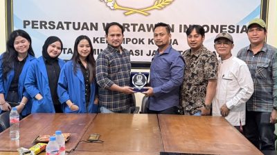 Secara Resmi Pamitan Para Mahasiswa/i Buddha Setelah Dua Bulan PPS dengan Pokja PWI Wali Kota ADM Jakarta Barat