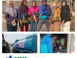 Tim Relawan Seputar Tarumajaya menuai pujian masyarakat, 8000air bersih, dan 100 nasi kotak dibagikan dalam Giat rutin Jumat berkah