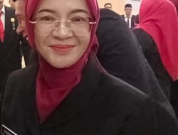 Kadisdik Lampung Lantik Viviyanti ,Spd,Mpd,Sebagai Kepala SMKN 1 Sidomulyo
