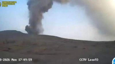 Aktivitas Erupsi Gunung Anak Krakatau Menurun, Status Masih Siaga